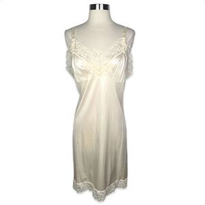 Vintage 1980’s Lorraine Floral Lace Slip Dress / Nightie - Size 40